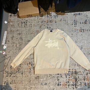 Vintage Stussy Men's Beige Crewneck Sweater